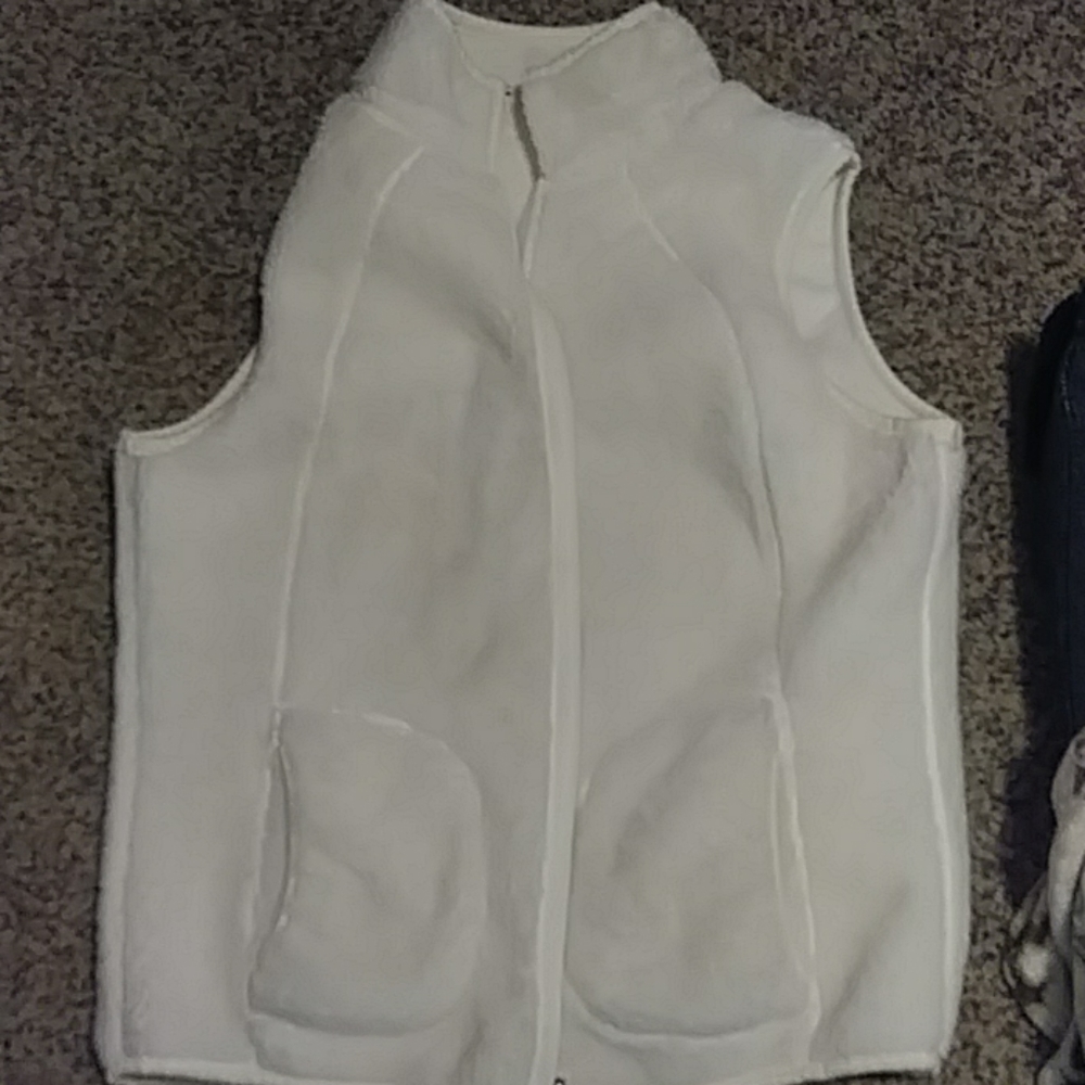 Vest - Picture 2 of 2